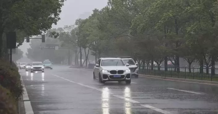 Typhoon Saudel strengthens again as winds, rain persist