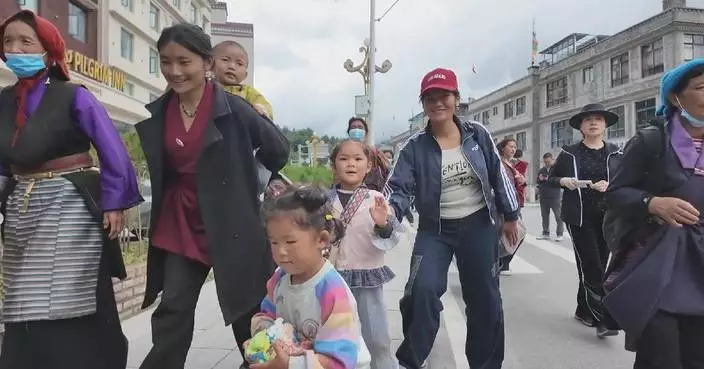Evacuated residents return home as life gradually resumes in mudslide-hit Gyirong