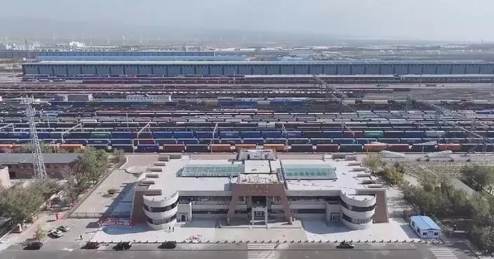 Major Xinjiang rail port handles over 14 million tons of freight in Jan-Aug