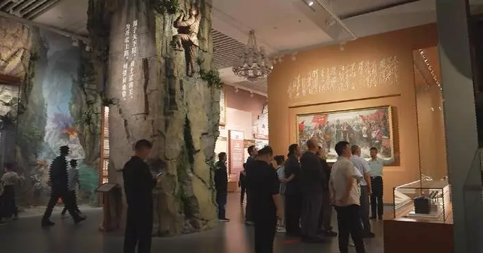 Exhibition on 90th anniversary of Long March victory opens to public in Beijing