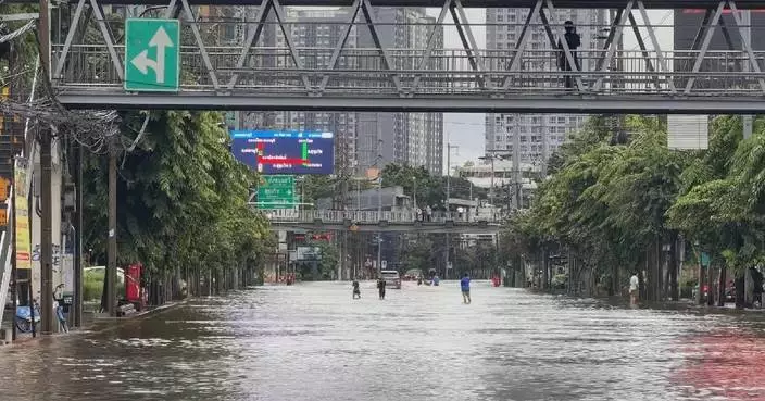 Bangkok declares all 50 districts flood disaster areas