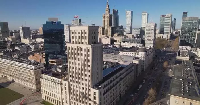 Poland seeks permanent US base, aims to host 15,000 American troops