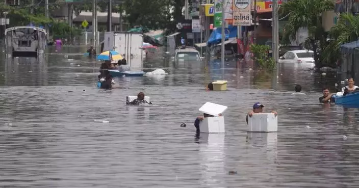 Thousands left without food, power amid severe floods in Bangkok