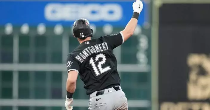 White Sox strike first in AL wild card, beating Astros 6-3 in Game 1
