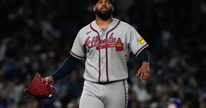 Braves right-hander Reynaldo López goes on injured list with shoulder inflammation