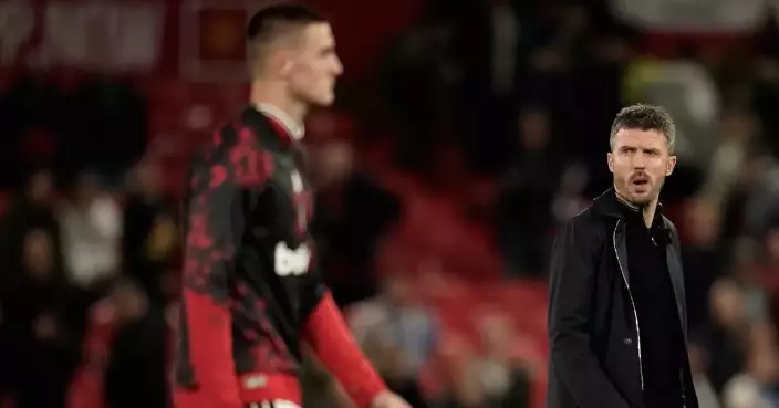 Carrick's woes continue as Man United stunned by Brighton in League Cup