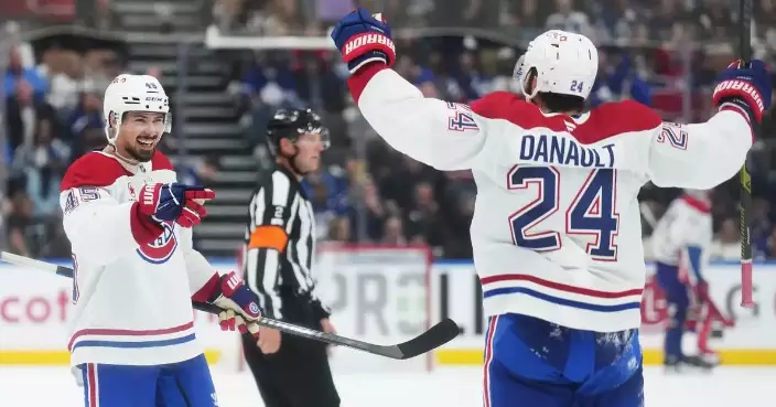Carrier's goal late in the 3rd period helps Canadiens beat Maple Leafs 3-2