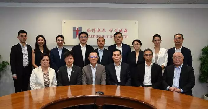Dr. Lam and Dr. He Discuss Enhanced Cancer Prevention Collaboration in Hong Kong