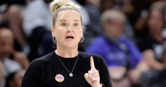 Los Angeles Sparks fire coach Lynne Roberts after the team again misses the playoffs