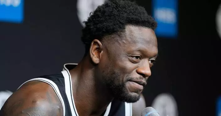 Julius Randle recalls lessons learned from Kobe Bryant as he aims to mentor young Nets teammates
