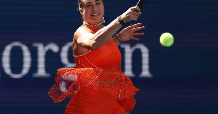 Aryna Sabalenka complains about the smell of marijuana during her US Open match