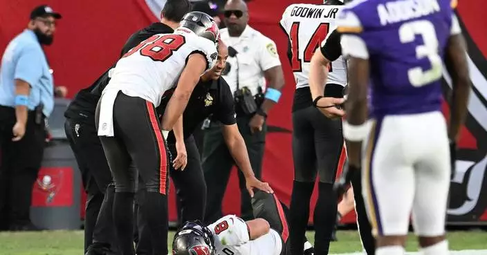 Baker Mayfield is expected to miss at least 3 weeks after dislocating his right thumb, Bucs say