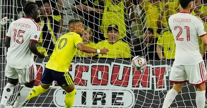 Hany Mukhtar scores 2 goals, Nashville beats Toronto 2-0