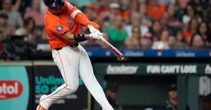Yainer Diaz homers in 3-run 3rd, Astros beat Diamondbacks 3-1