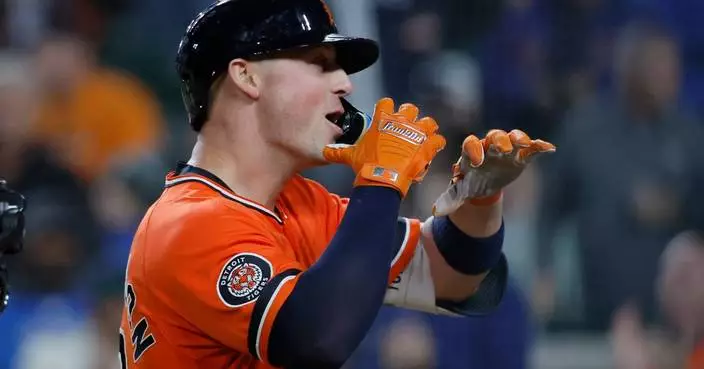 Torkelson narrowly misses cycle as Tigers hang on to beat Pirates, 8-7