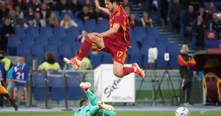 Iran recalls star striker Azmoun following controversial World Cup omission