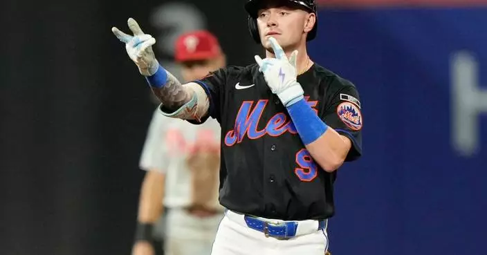 Juan Soto's homer leads Mets to 6-3 win that keeps Phillies from taking over top NL wild-card spot