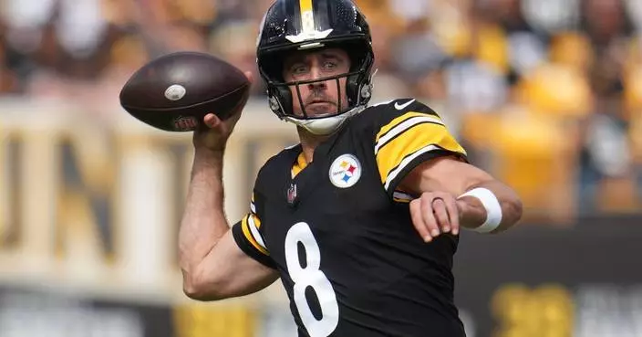 Aaron Rodgers outduels Joe Burrow as the Steelers edge the Bengals 30-27 on a late Boswell kick