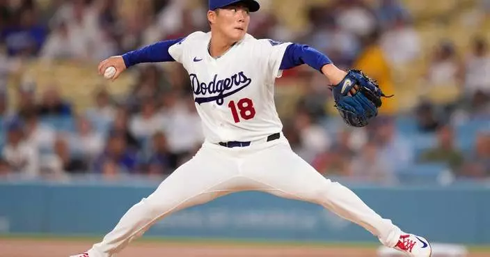 Yamamoto strikes out 10 as the Dodgers rout the Reds 14-1 for 7th straight win