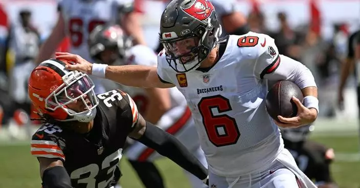 Baker Mayfield outplayed by Deshaun Watson as Buccaneers fall to Browns in revenge matchup