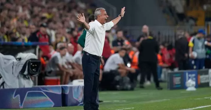 Fenerbahce coach Kartal returns after confusion over reported resignation