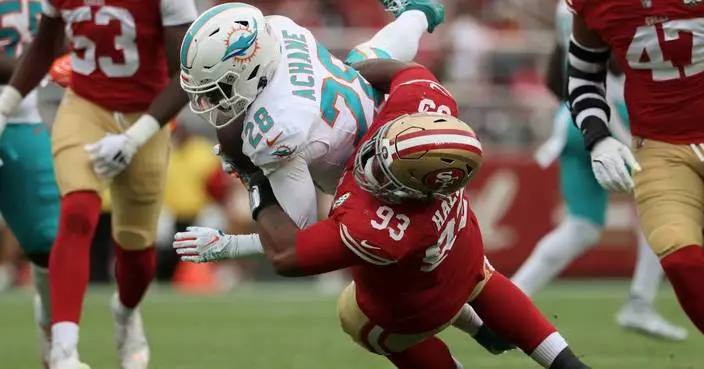 Dolphins lose De'Von Achane to a torn ACL, sidelining him for the season, report says