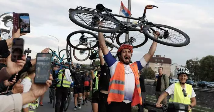 Thousands welcome cycling students in Kragujevac ahead of Serbia’s Oct. 25 election