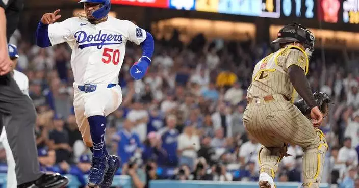 Dodgers score 5 two-out runs off Padres starter Michael King in 7-0 victory