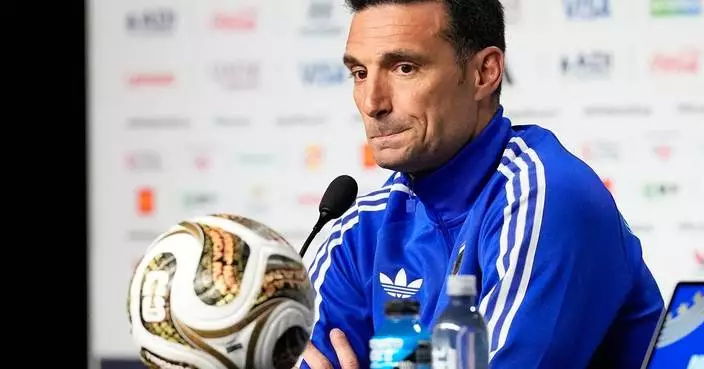 Argentina players urge coach Lionel Scaloni to stay amid contract talks