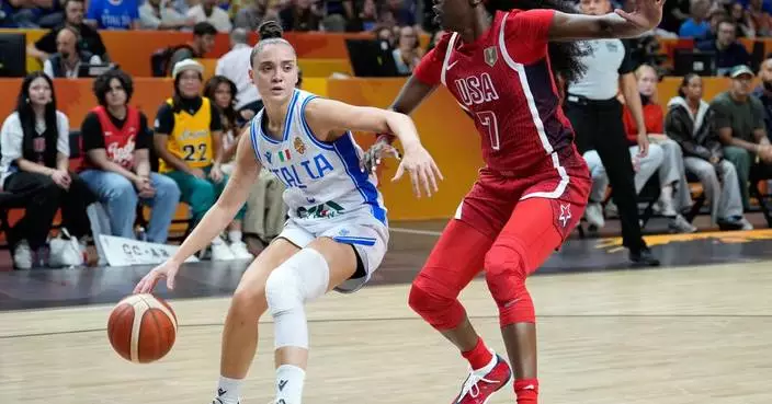 Jackie Young leads a gritty US escape in a tight 55-52 women's World Cup win over Italy