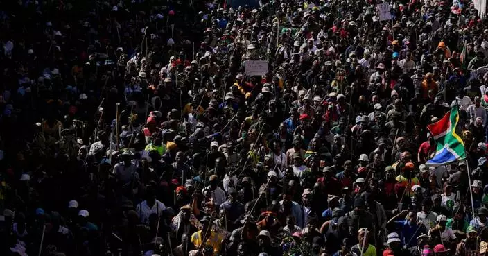Nigeria says 2 of its nationals killed in South Africa as anti-migrant tensions flare