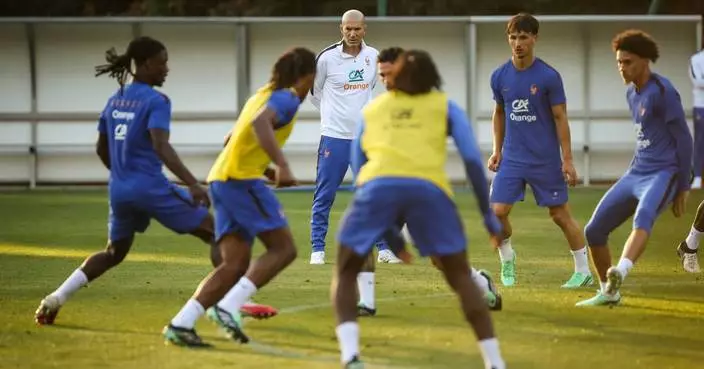 A dream debut for Esteban Lepaul as Zidane feeds him passes in France training