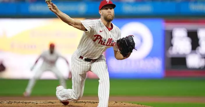 Wheeler fans 7 straight to open game, Stott hits tiebreaking RBI single as Phillies beat Brewers 6-4