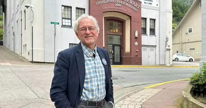 Democrats aim to unite behind one candidate in Alaska governor's race as they hope to flip the seat