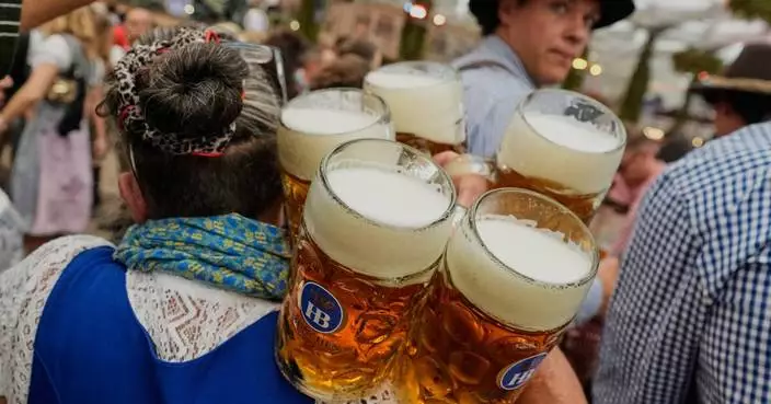 Photos of the Bavarian tradition of Oktoberfest in Munich