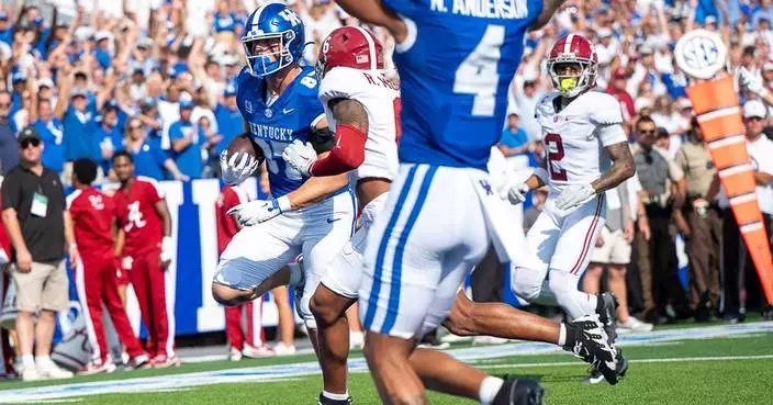 No. 12 Alabama overcomes halftime deficit to beat Kentucky 45-17