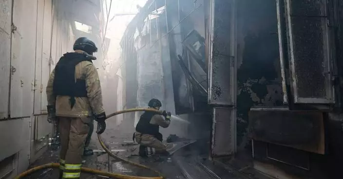 Strikes kill 4 in Ukraine after Moscow rejects German calls to de-escalate