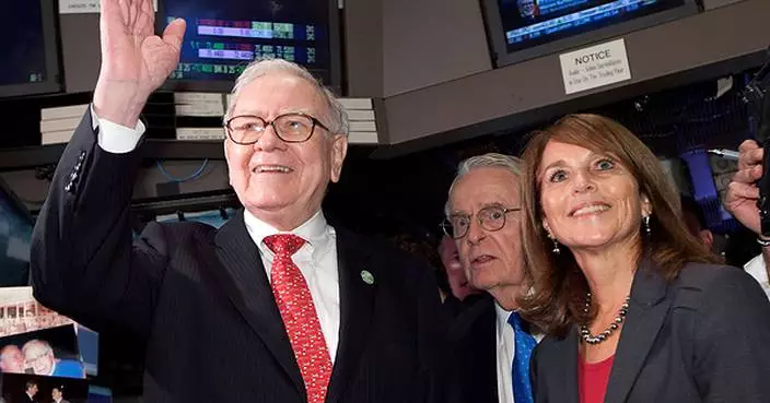 Warren Buffett Steps Down as Chairman of Berkshire Hathaway: NYSE Content Update