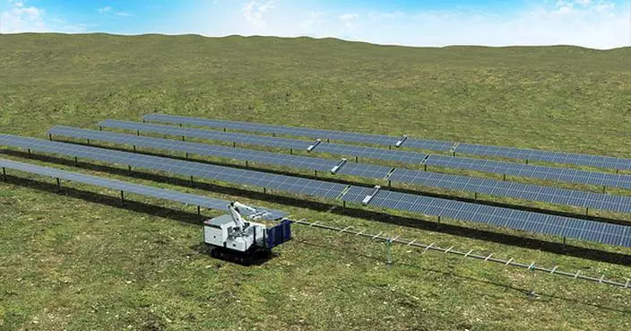 TrinaTracker Launches Two Robots to Expand its Smart PV Ecosystem