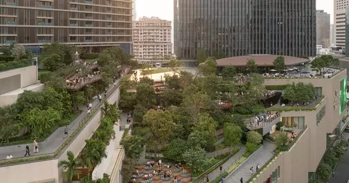 Suan Dusit Arun marks a year  of positive urban impact, recording  more than 951,000 visitors while helping  to create a cooler, greener Bangkok