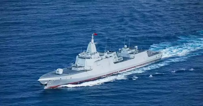 Four Days Dead in the Water: How  a US Destroyer Left Adrift in the South China Sea