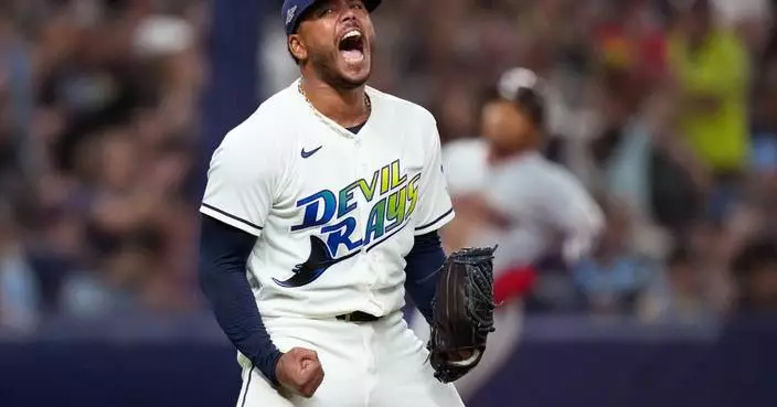 Freddy Peralta, Liam Hicks lift the Rays to a 3-1 win over the Guardians that evens the ALCS at 1-1