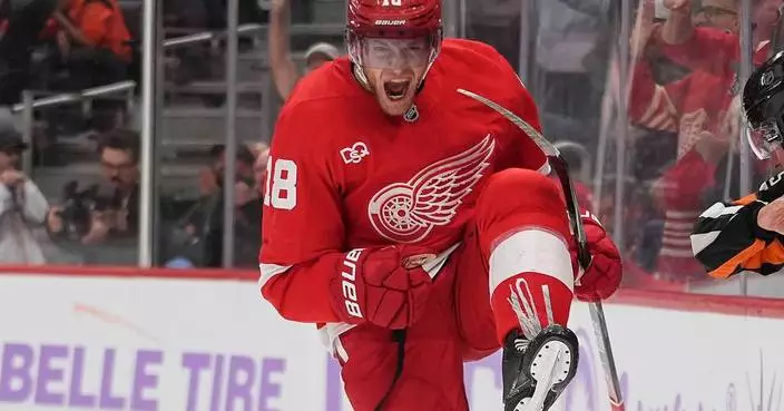 Red Wings send Flyers to franchise record-extending 9th straight loss to start season