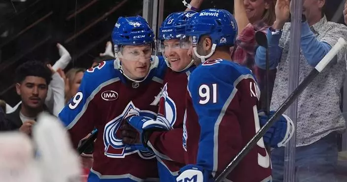 Nathan MacKinnon has goal and 3 assists in Avalanche's 6-3 win over Lightning