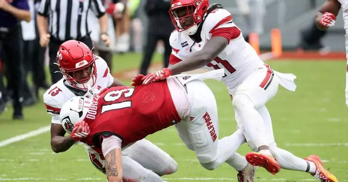 Bailey's career-high 373 yards passing, 2 TDs lead NC State past Louisville 31-28