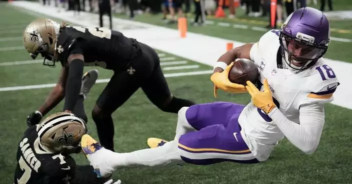 Jefferson, Jones and Murray all produce to help the unbeaten Vikings top the slumping Saints 23-13