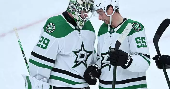 Oettinger has 3rd shutout of season, Hyry scores twice in Stars' 4-0 win over Blackhawks