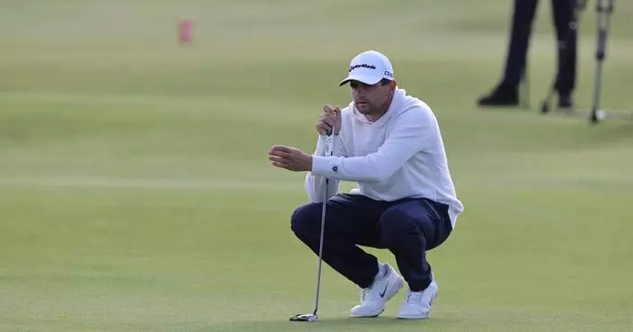 Casey Jarvis holes out for eagle and builds a two-shot lead in the Dunhill Links
