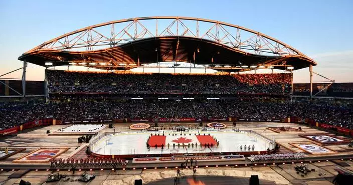 Canadiens hold off the Jets 2-1 outdoors in the NHL Heritage Classic