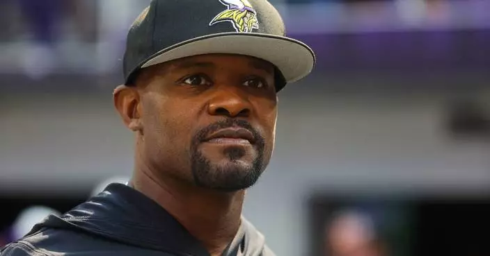 Brian Flores and his dominant Vikings defense take on the winless Dolphins, the team he once coached